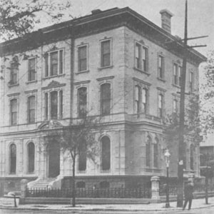 The original building for the 91女神 School of Law was located on the southeast corner of Leffingwell Avenue and Locust Street.